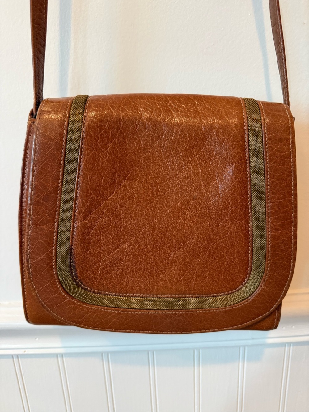 Vintage Ellen Tracy Brown Leather Shoulder Bag with Adjustable Strap